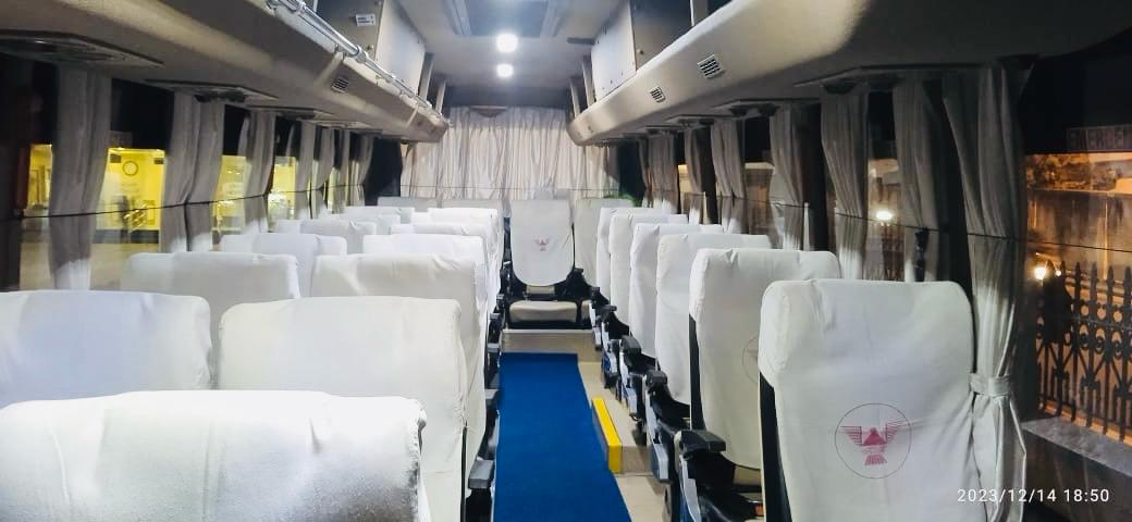 Tempo Traveller- 12/17Seat 
